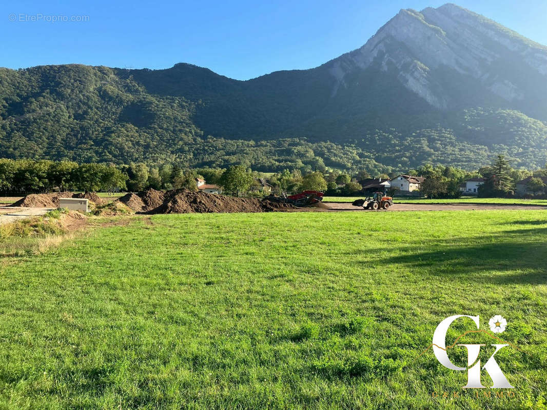 Appartement à SAINT-PAUL-DE-VARCES