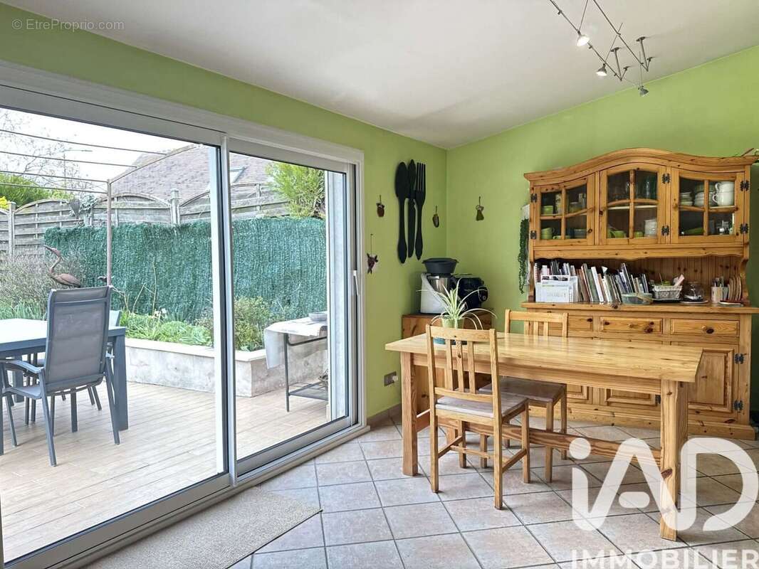 Photo 2 - Maison à ORMES