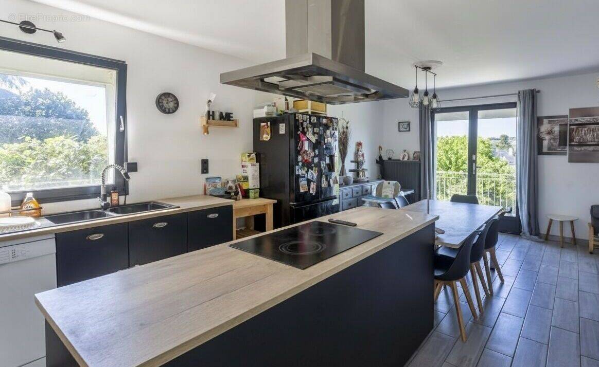 Maison à RUELLE-SUR-TOUVRE