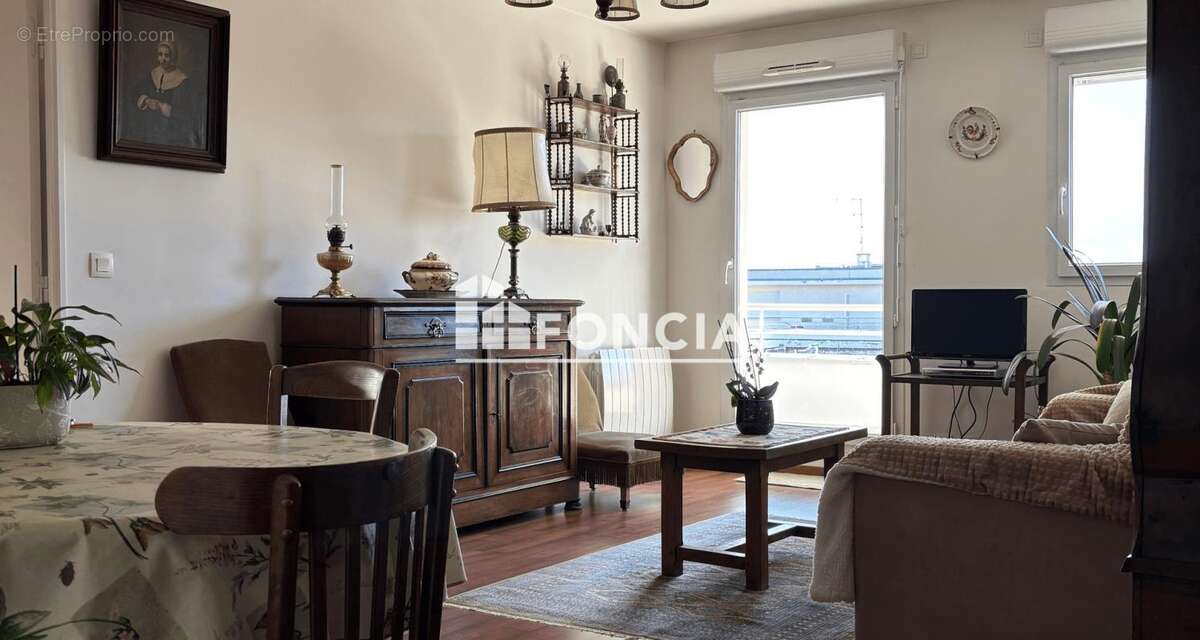 Appartement à PONTOISE