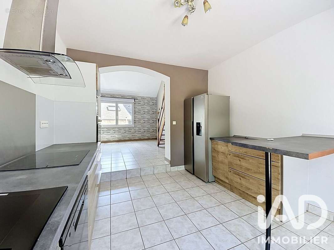 Maison 91 m² à Grandchamps-Des-Fontaines  - photo 4