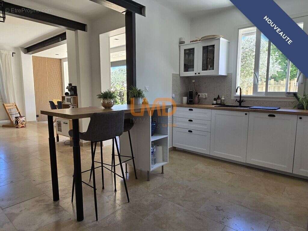 Maison à SAINT-SATURNIN-LES-AVIGNON