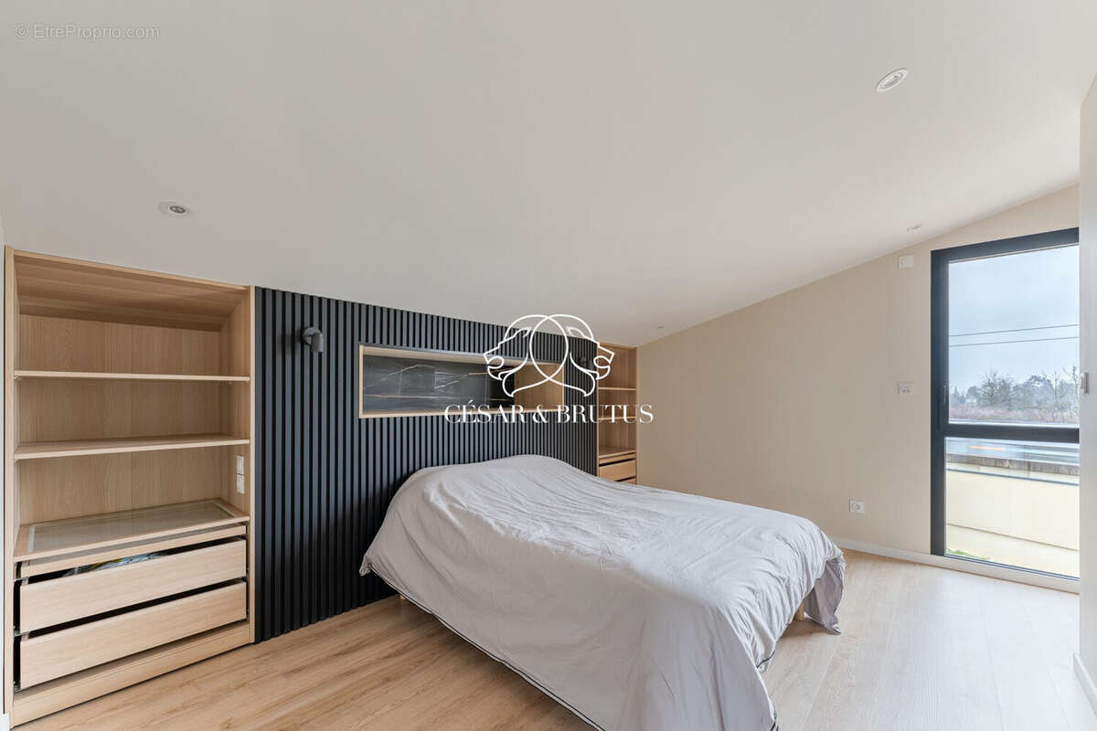 Maison 134 m² à Decines-Charpieu  - photo 9