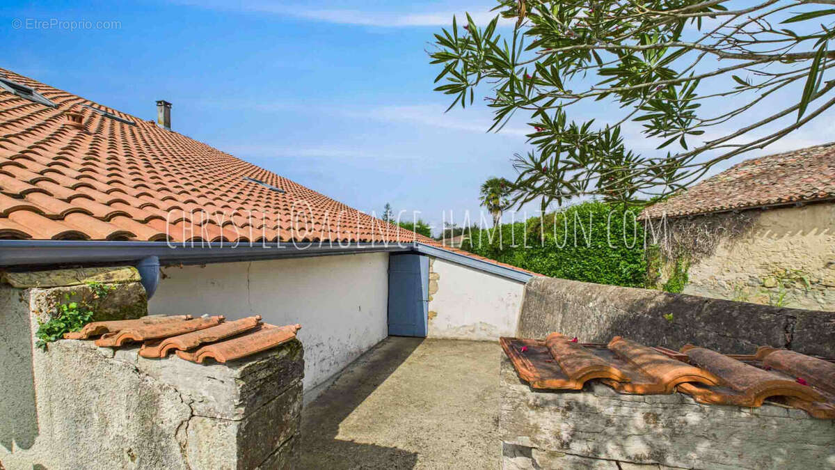 Maison à PORT-DE-LANNE