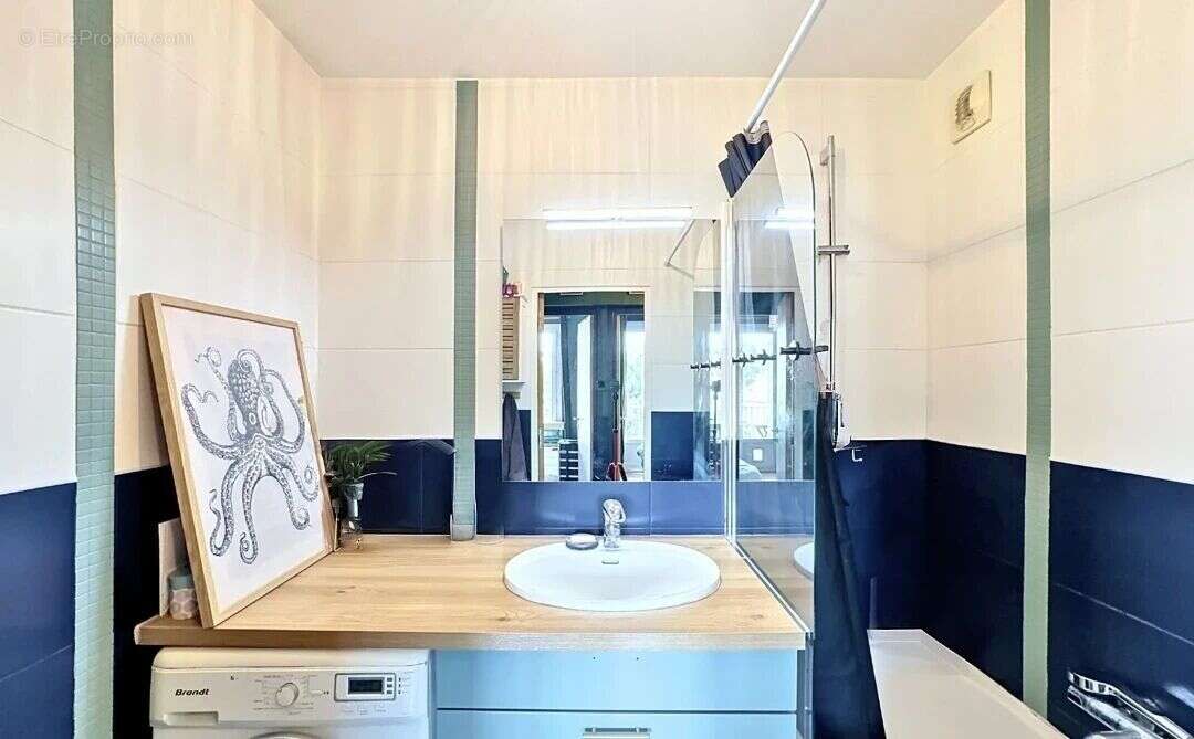 Appartement à SAINTE-FOY-LES-LYON
