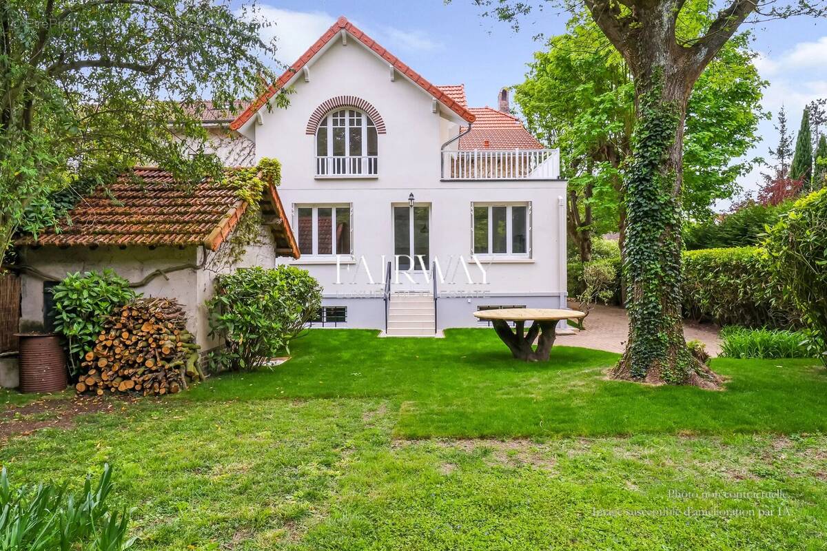 Maison à SAINT-CLOUD