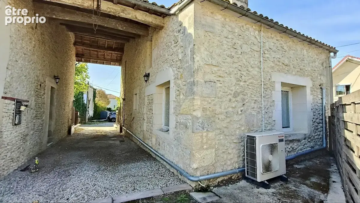 Saint-Giron-d'Aiguevive   Propriété en pierre 215 m2   5 chambres   Piscine   Maison louée - photo 25