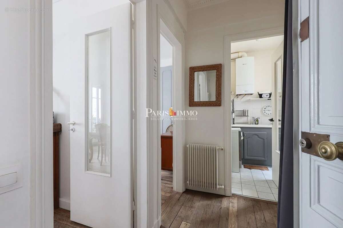 Appartement à PARIS-18E
