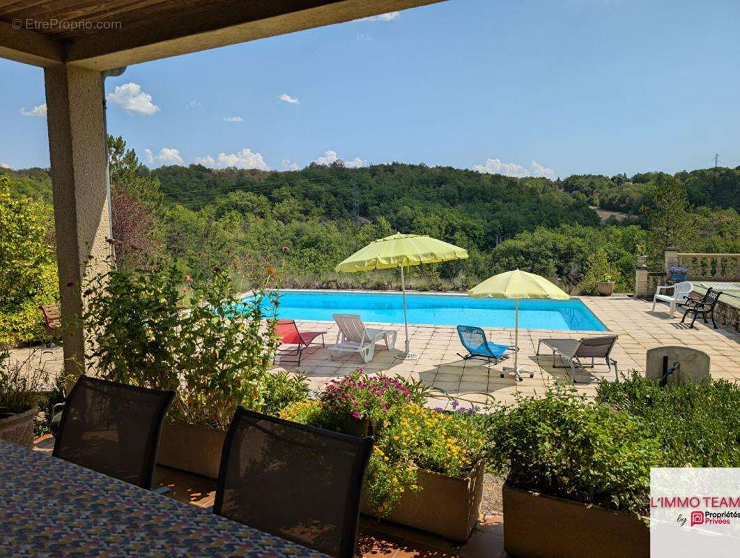 Maison 5 chambres, avec garages et piscine, sur 1.7Ha - vue imprenable - photo 2