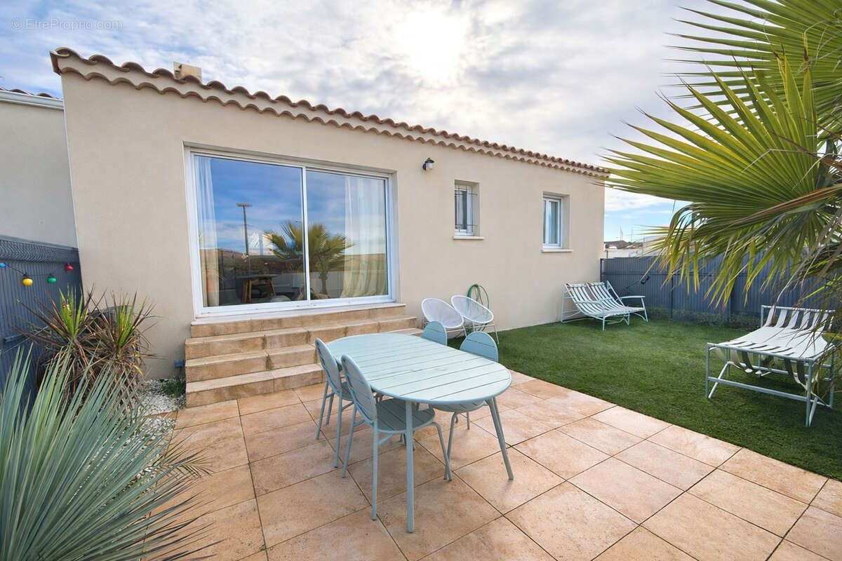 Maison à MONTELIMAR