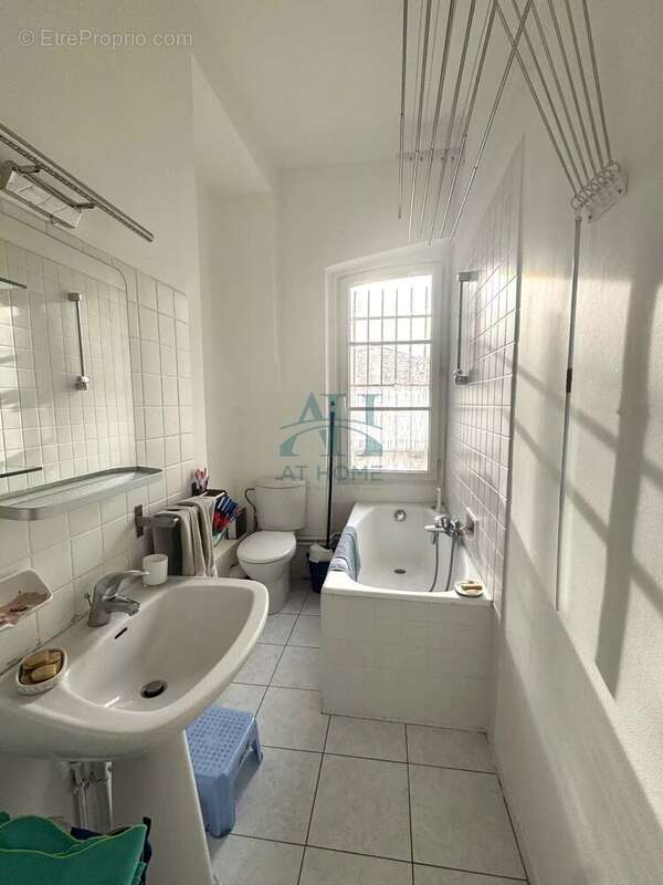 Appartement à PARIS-10E
