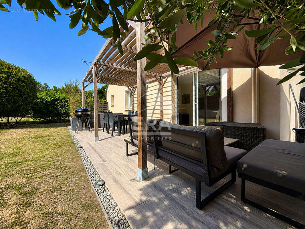 Maison à MENNECY