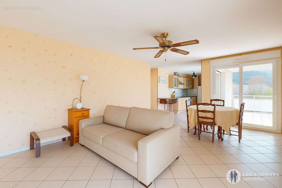 Appartement à SAINT-MARTIN-D&#039;HERES