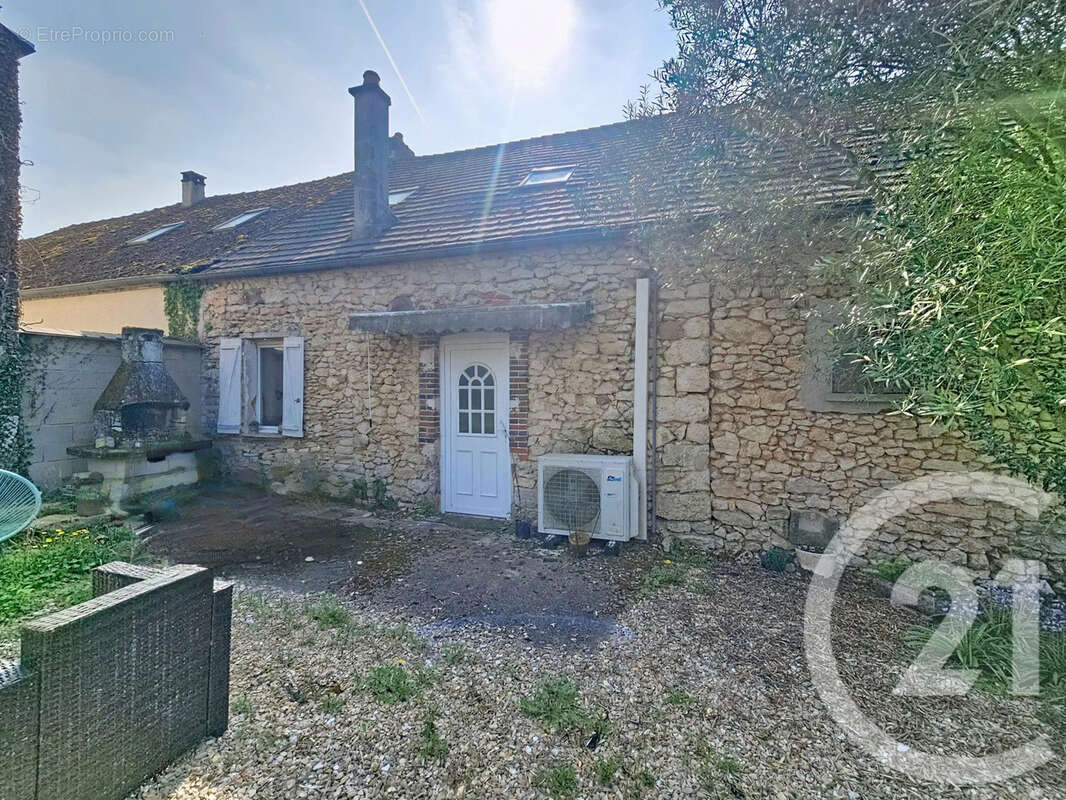 Maison à EVERLY
