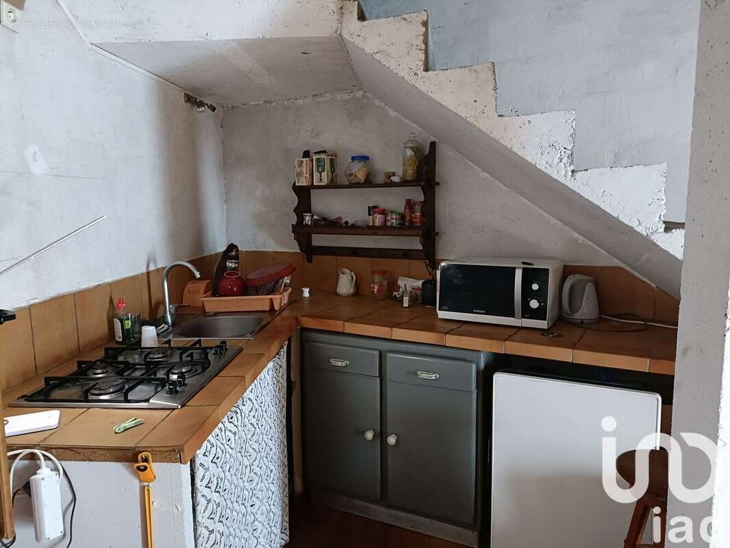 Maison 100 m² à Maisons  - photo 4