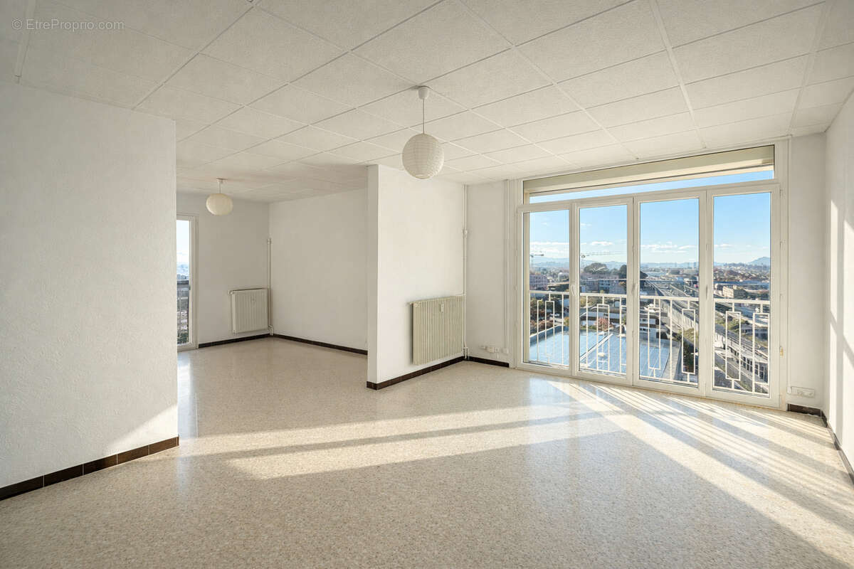 Appartement à LA VALETTE-DU-VAR