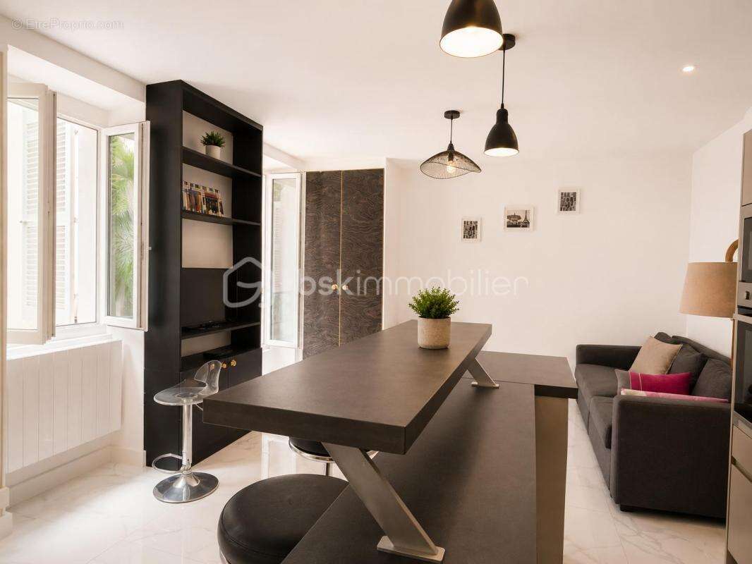 PARIS 15e Montparnasse - studio 25.67m² rénové au calme sur cours avec calme - photo 4