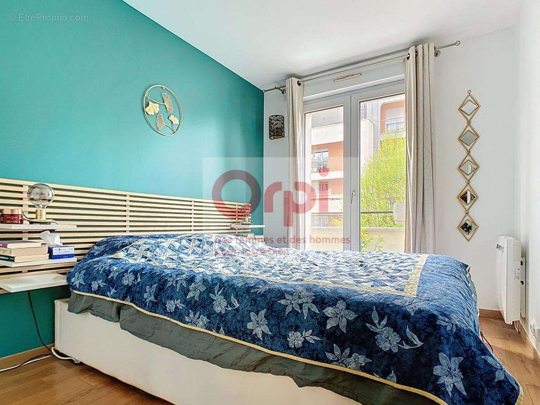 Appartement à ISSY-LES-MOULINEAUX