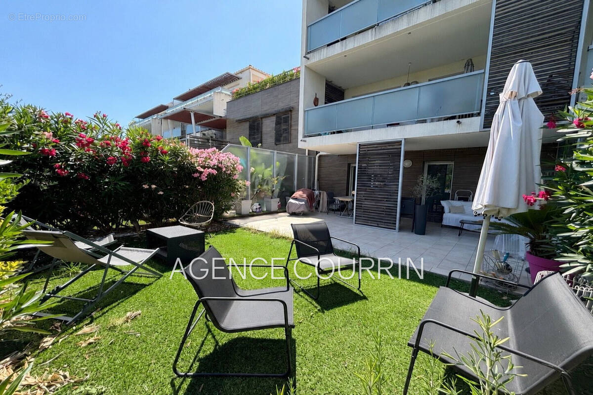 Appartement à LE CANNET