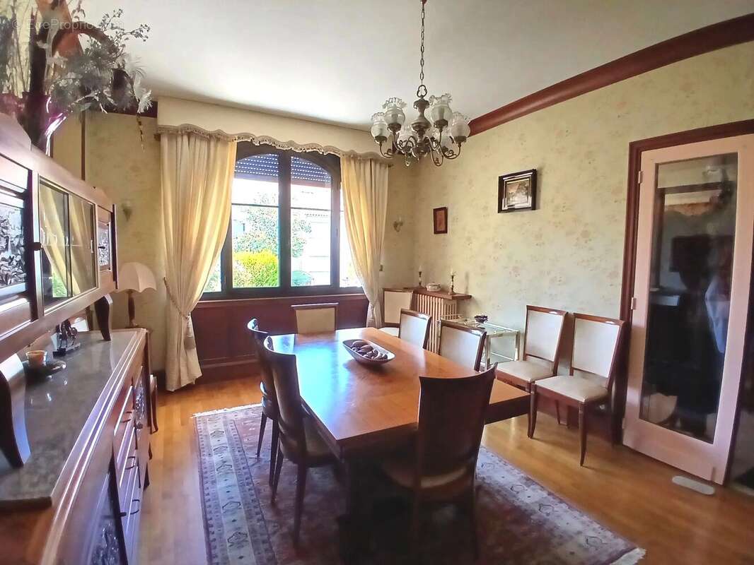 Magnifique maison au coeur de Cognac, avec piscine et garage. - photo 6