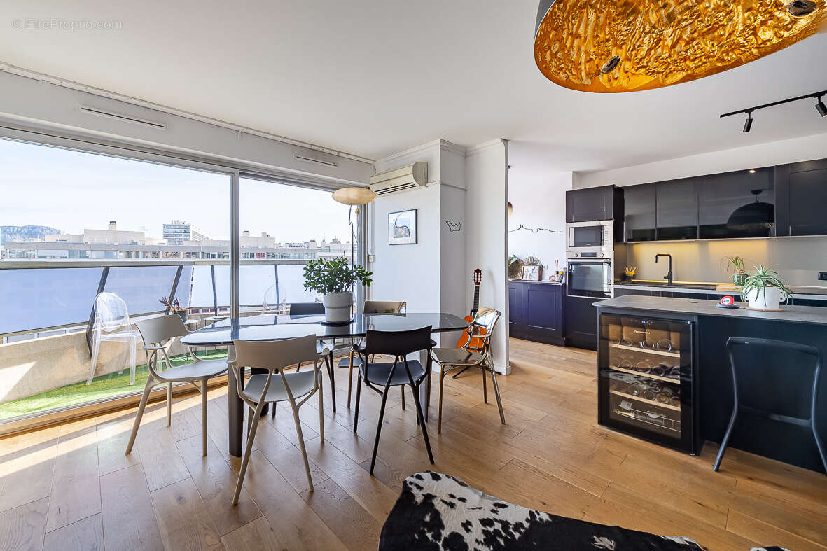 Appartement à MARSEILLE-8E