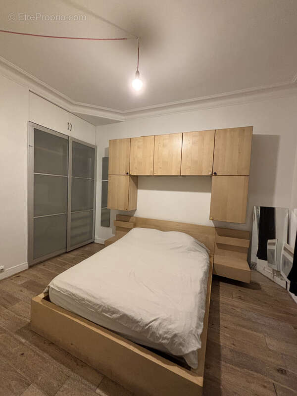 Commerce à PARIS-18E