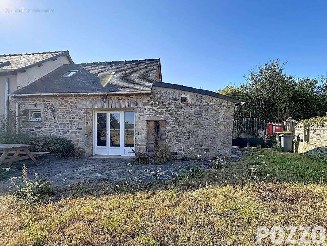 Maison Barneville Carteret 3 pièce(s) 53.5m2 - proche bourg - pierres - photo 2