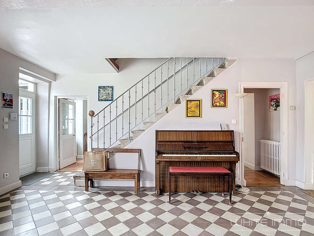 Maison à FRANCHEVILLE