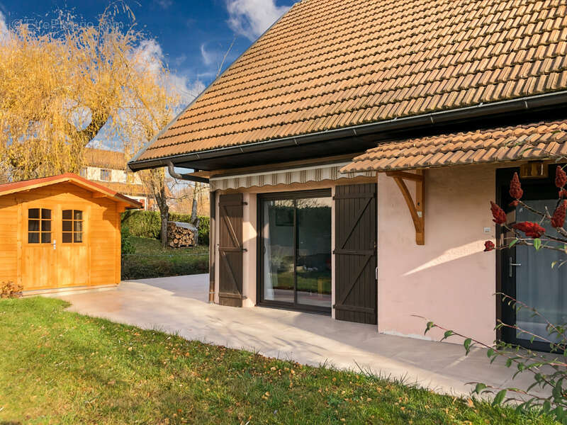 Maison à PREVESSIN-MOENS