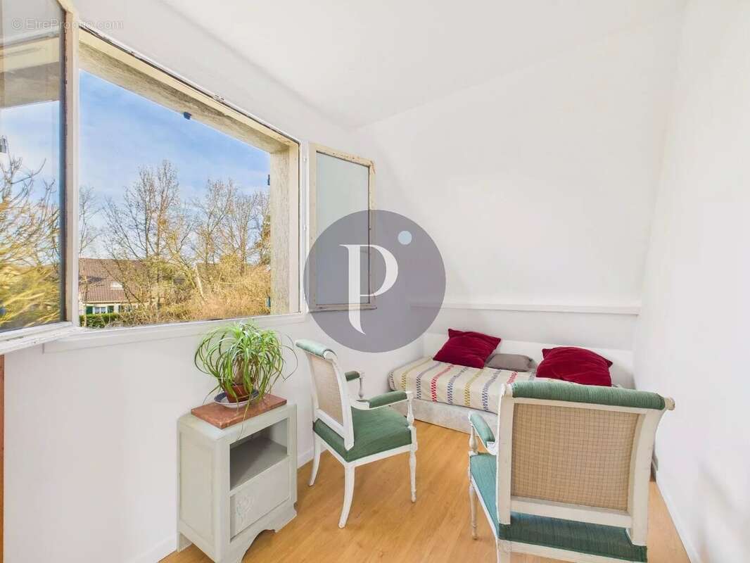 Maison à VERRIERES-LE-BUISSON