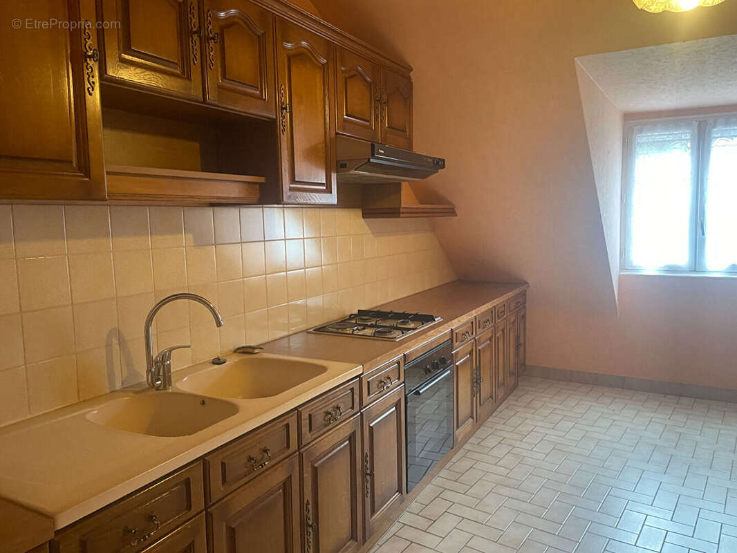 Maison à CANDES-SAINT-MARTIN