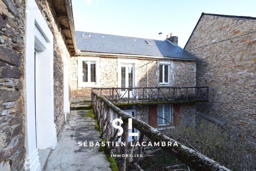Maison en pierre rénovée   5 pièces   Piscine avec dôme   Terrain arboré - photo 4