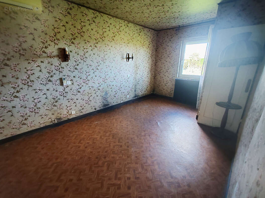 Maison à EMPEAUX