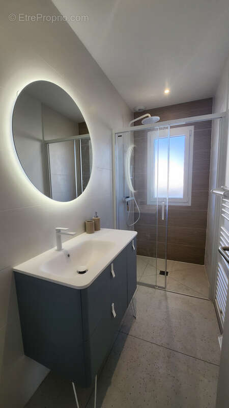 Maison à VAUX-SUR-MER