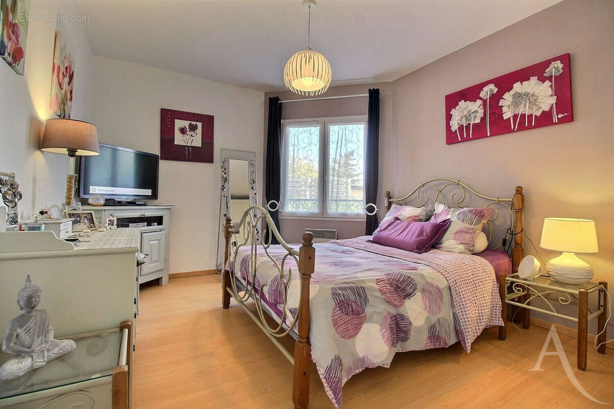 Maison à VILLENAVE-D&#039;ORNON