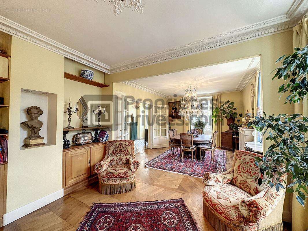 Maison à BRIE-COMTE-ROBERT