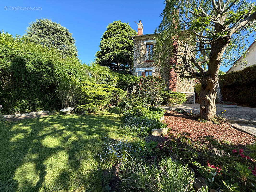 Maison à RIS-ORANGIS