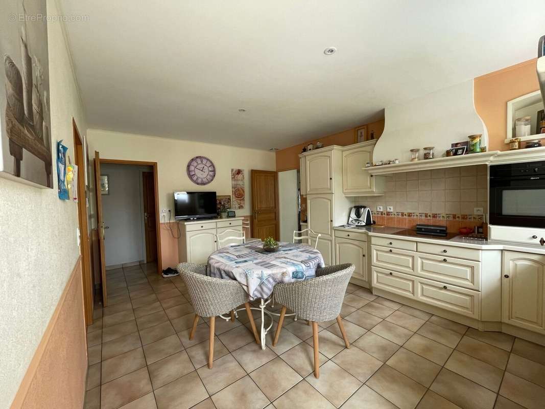 Maison à SAINT-JULIEN-DES-LANDES