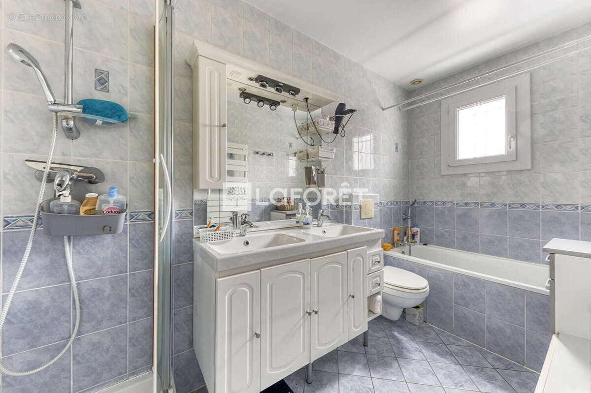 Maison à EMERAINVILLE