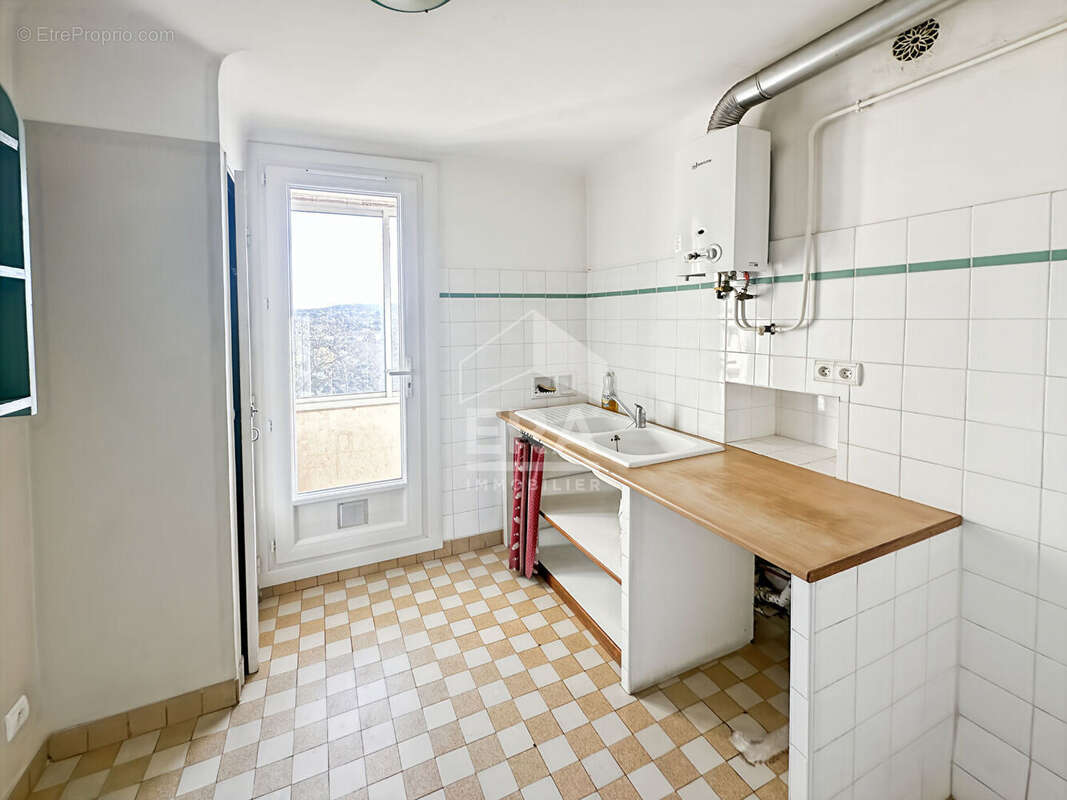 Appartement à CHATEAURENARD