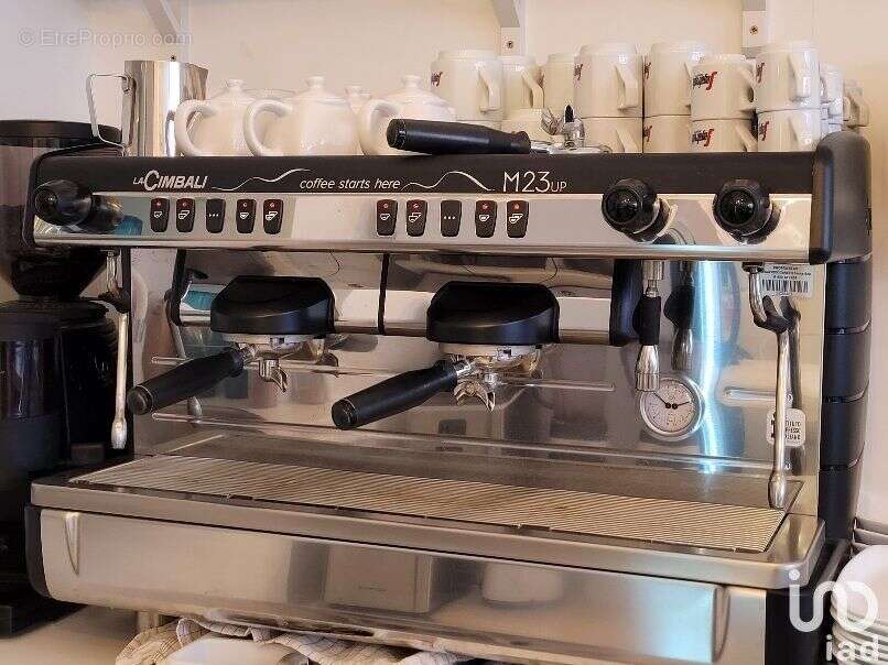 Photo 2 - Commerce à COMPIEGNE