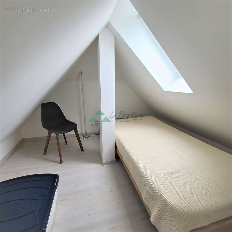 Quartier idéal, maison accolée 6 pièces de 108 m2 - photo 7