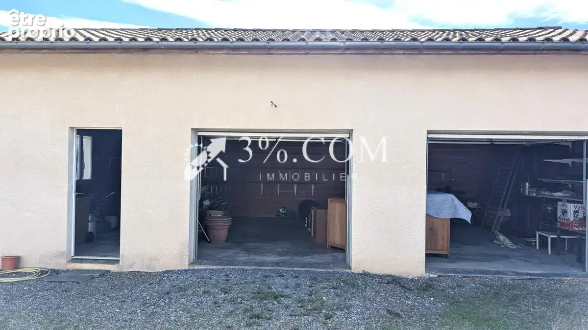 Maison de plain-pied avec 4 chambres, véranda et double gara - photo 3
