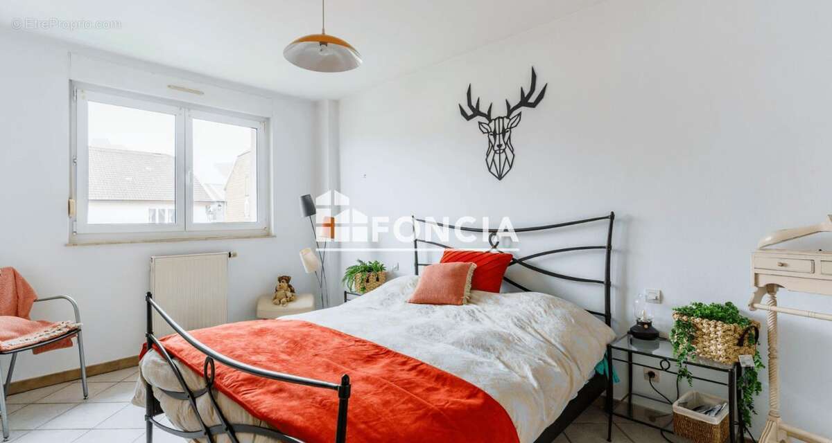 Appartement à COSNES-ET-ROMAIN