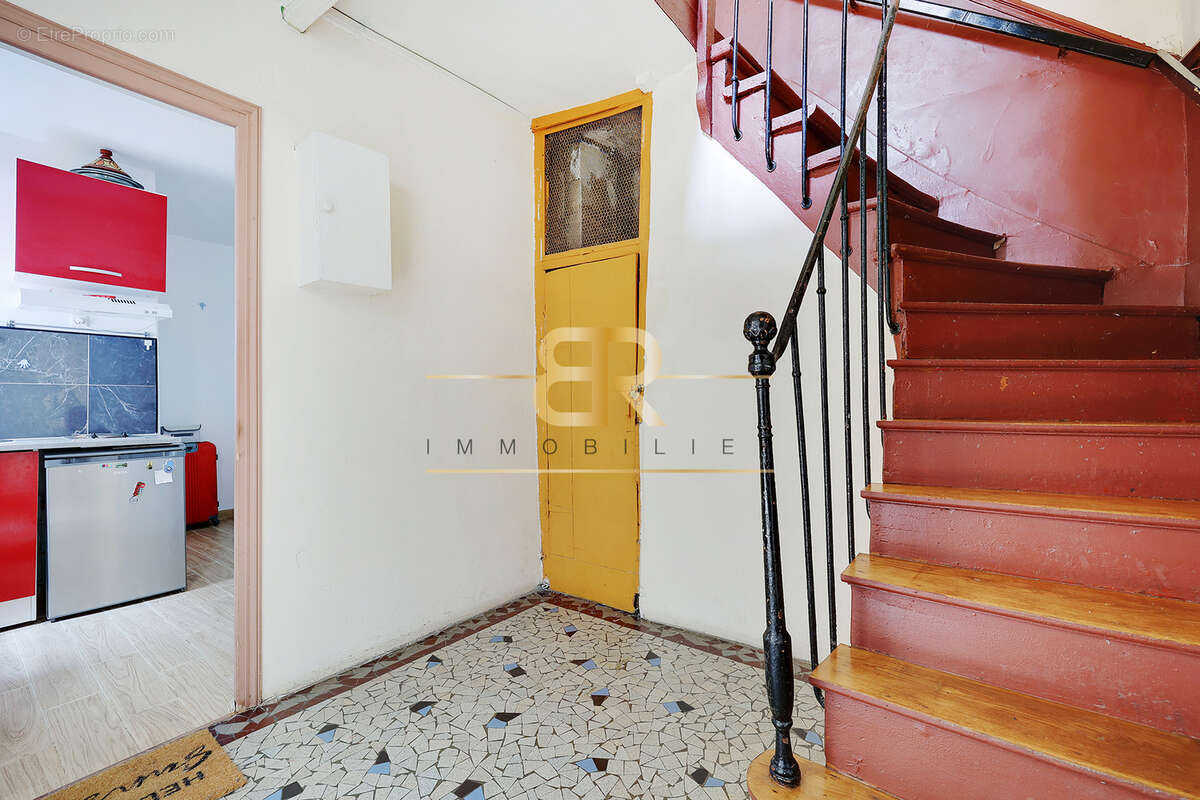Appartement à PARIS-18E