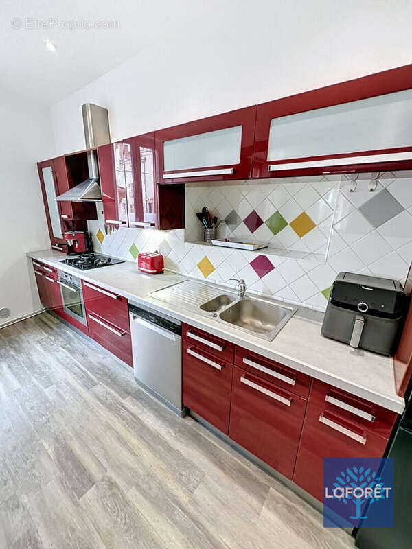NANCY   À DEUX PAS DU PARC SAINTE-MARIE Appartement de  184.64 m²  Terrasse privative  2 places de parking sécurisées - photo 10