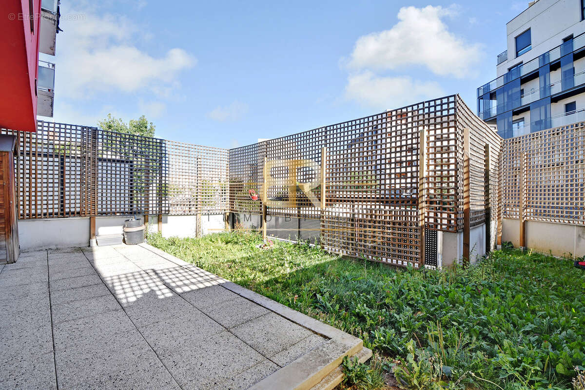 Appartement à GENNEVILLIERS