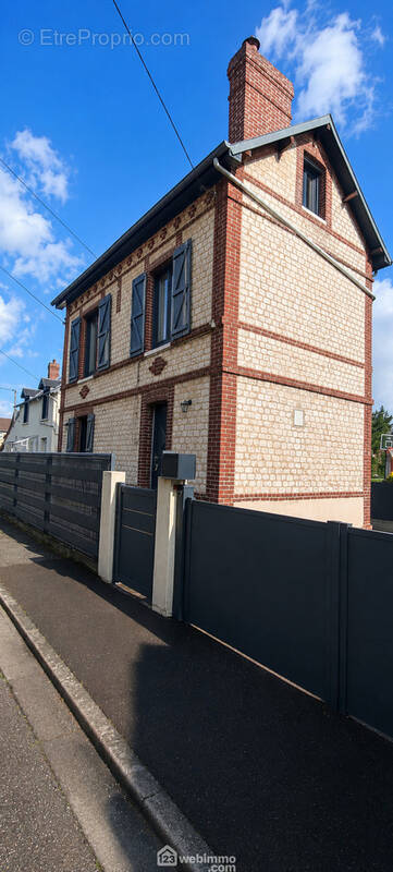 Maison à PONT-DE-L'ARCHE