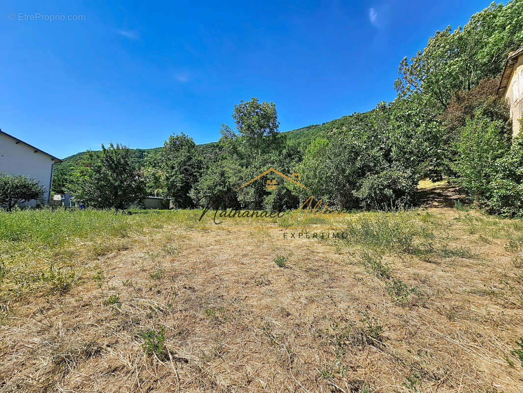 Grand terrain constructible aux Cazes - photo 9