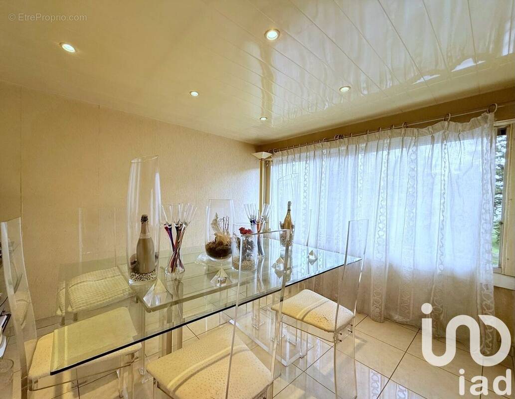 Photo 1 - Appartement à SARCELLES